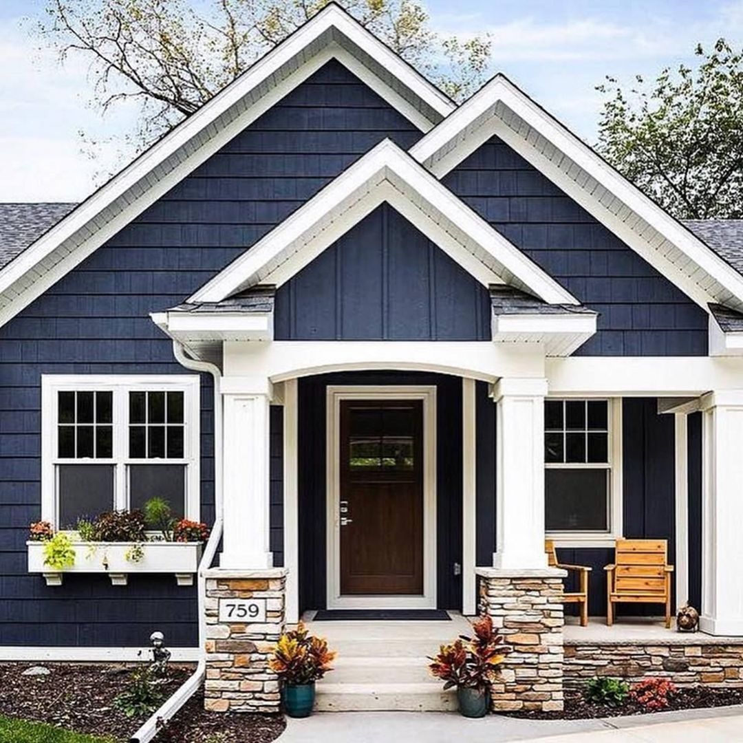 Choosing the right exterior paint for a luxury property to increase its value